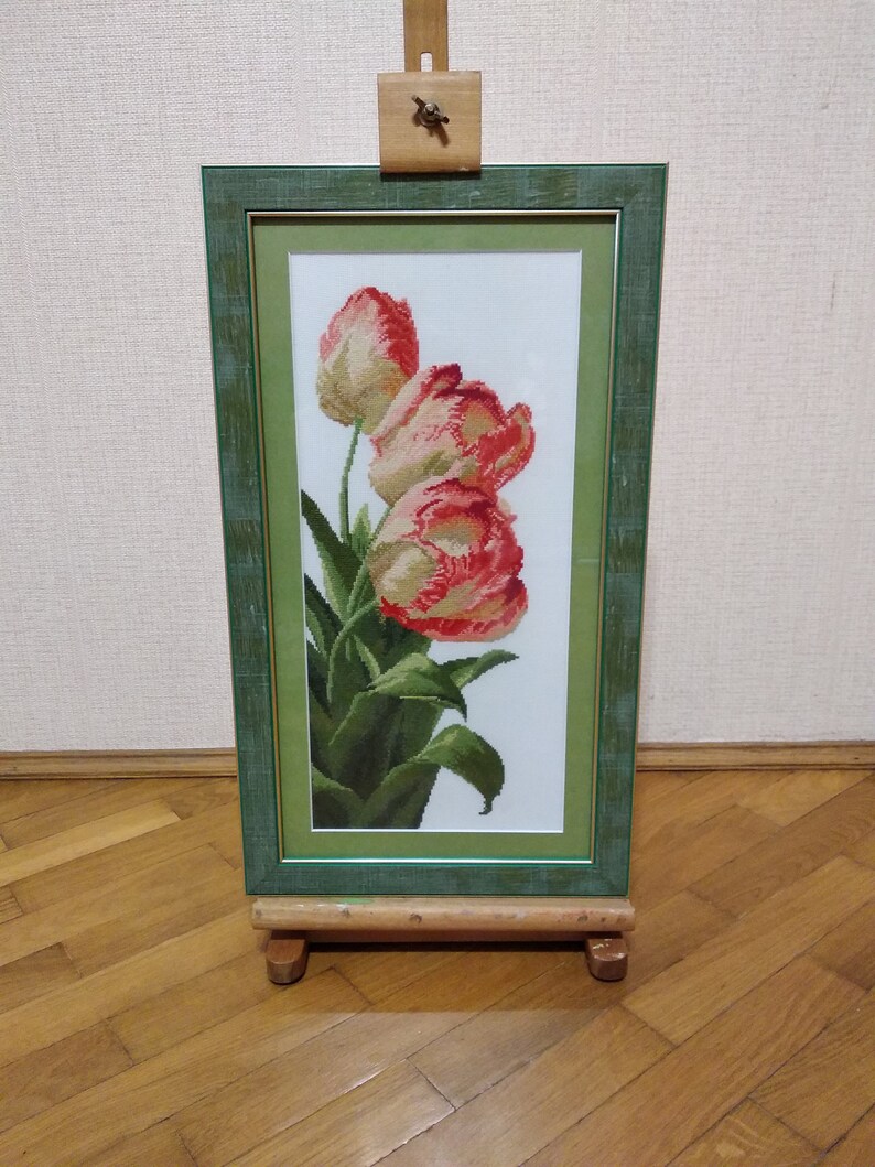 Fertige gestickte Kreuzstich Tulpen in warmen Farben auf | Etsy