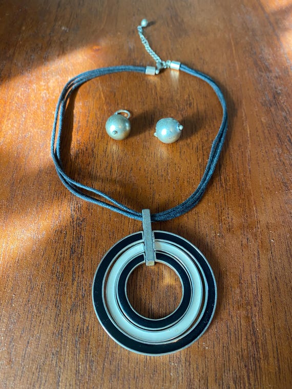 Black/White Circle Shape Boho Chic Set with Pearl… - image 2