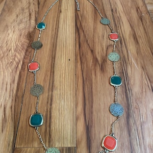 Coral, Emerald & Light Bronze Star-coins Necklace