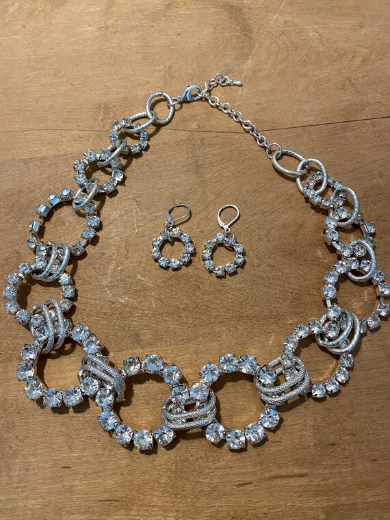 Multiple Large Interlocking Ring Diamond Elegant … - image 1