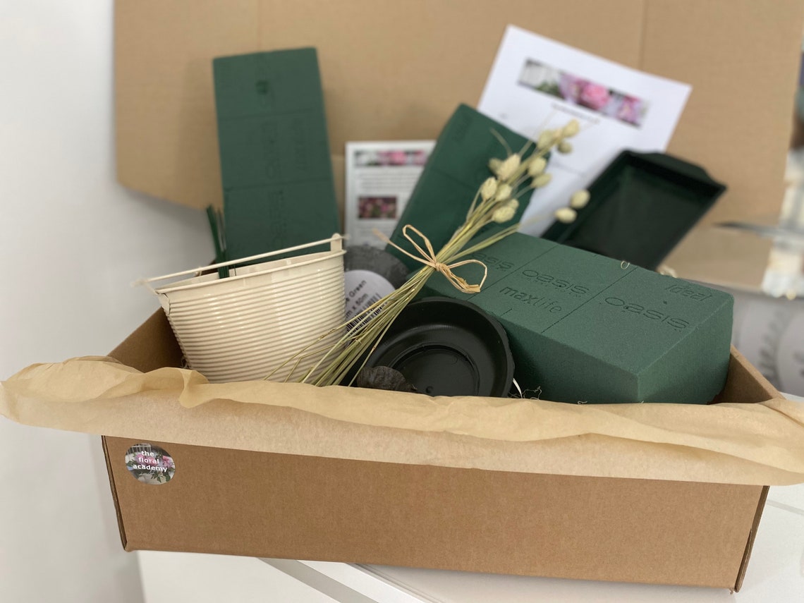 Flower Arranging Kit Floristry Craft Basic Kit Oasis Floral Etsy UK