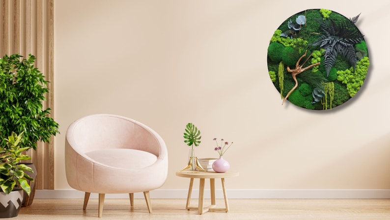 Round green wall decor for every space. Scandinavian-style designs crafted with moss, ferns, and stabilized plants. Ideal for homes, offices, spas, or hotels. Vertical gardens meet minimalist art, creating refreshing and timeless interior accessories