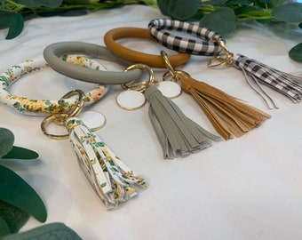 Key Ring Bangle Hand Sanitiser Holder Gingham Print Key Chain Bangle Bracelet Key Saver Key Holder Jewellery