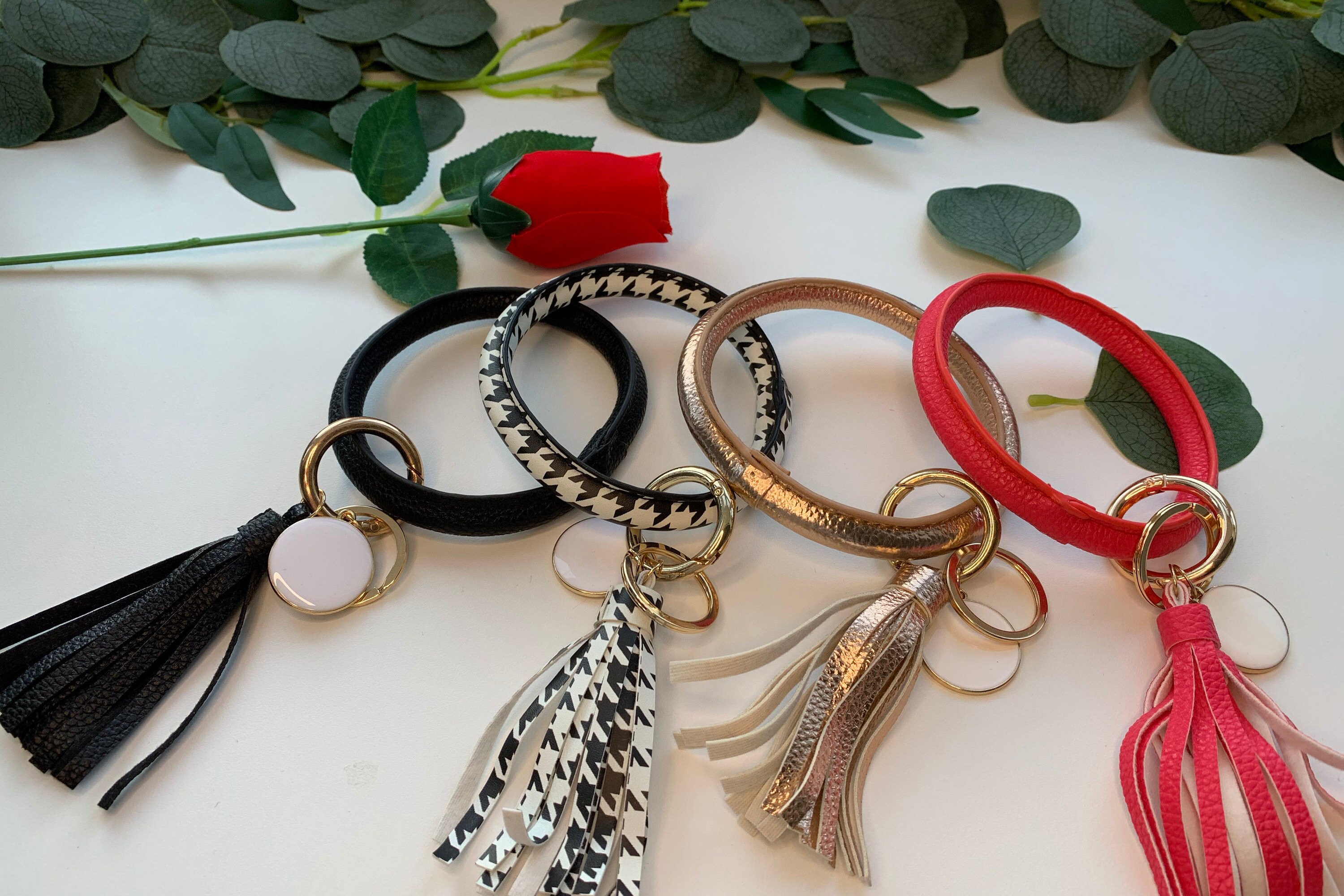 Black key ring bracelet online