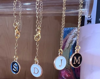 Custom Initial Tumbler Cup Handle Charm: Black and White with Gold Chain Accessory Simple Modern Hydroflask