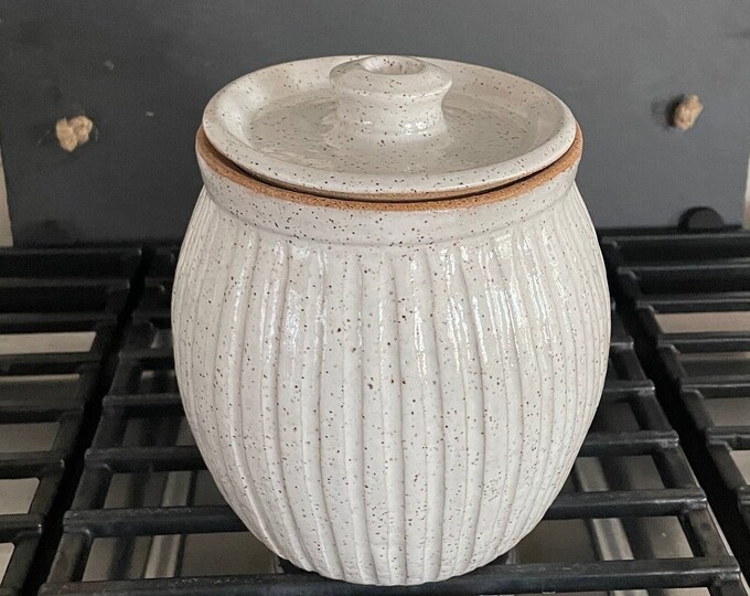 Ceramic Sourdough Starter Crock, Fermentation Jar, Speckled White