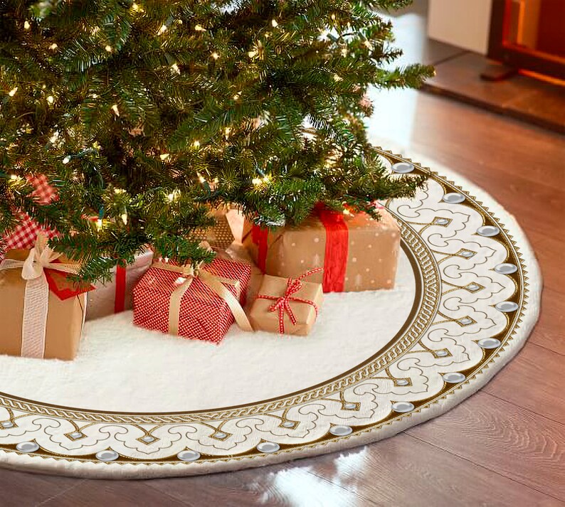 White And Gold Christmas Tree Skirt 