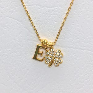 Colar de trevo de ouro personalizado – Pingente inicial de prata 925 – Joia com pingente de quatro folhas personalizada para mulheres