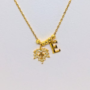 Colar de folha inicial dourada – Pingente de bordo em prata esterlina 925 com zircônia e pingente de letra – Presente de joia de outono personalizado