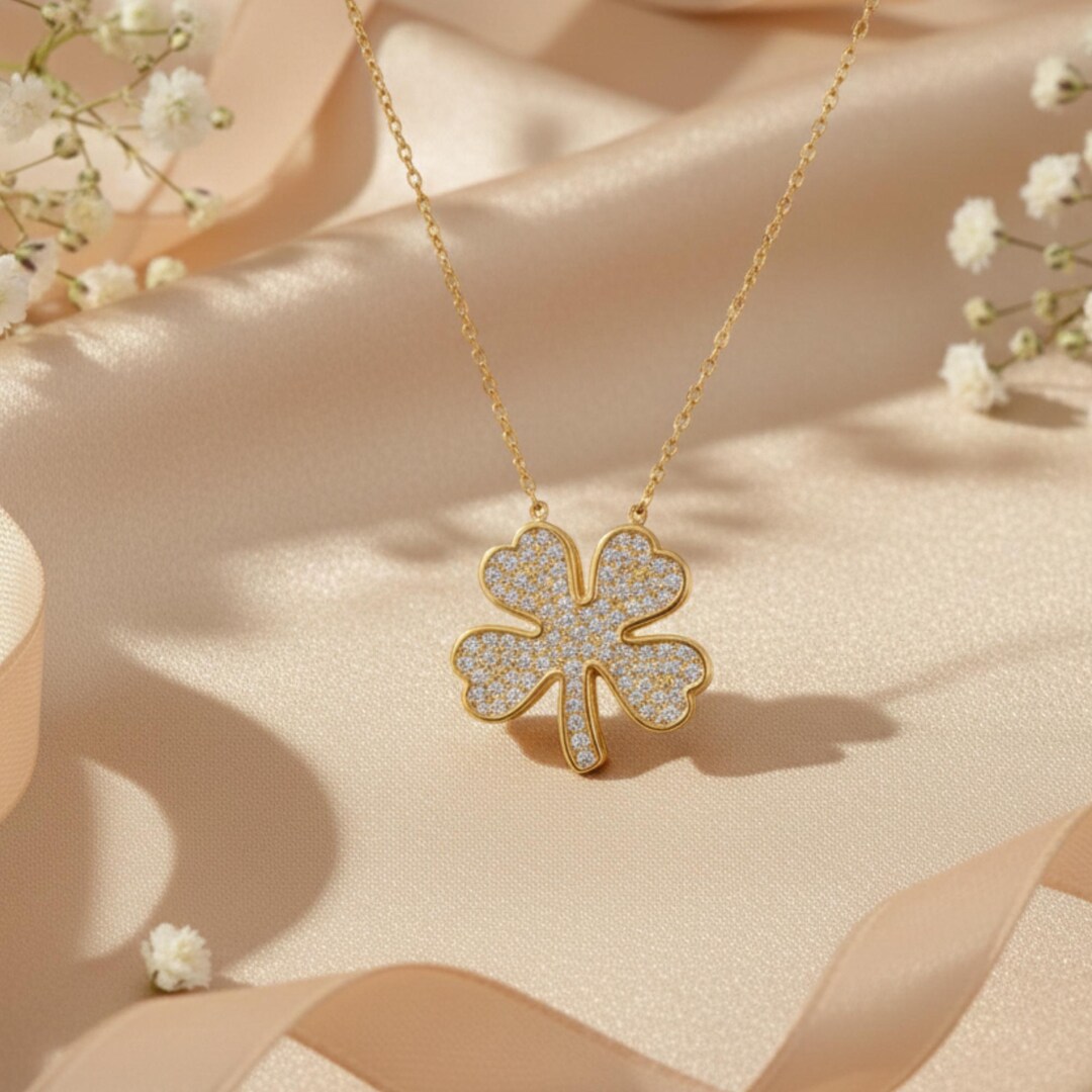 Lucky Clover Pendant Necklace – Gold Four Leaf Charm With Sparkling ...