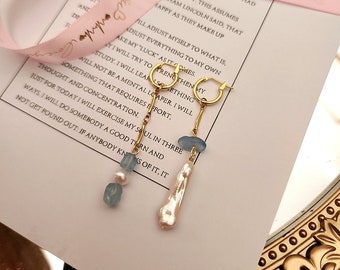 Asymmetrical aquamarine and freshwater Biwa pearl earrings, Mismatched blue gemstone and pearl earrings, Stick pearl, March birthstone