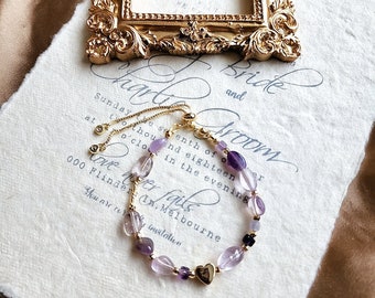 Amethyst raw crystal bracelet, Amethyst and heart bracelet, February birthstone, Purple gemstone adjustable bracelet, layering bracelet
