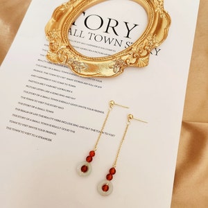 carnelian long dangle earrings, three carnelian beads earrings, new year earrings, Chinese new year, read gemstone, jadeite, minimalist