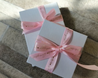 Gift Packaging: Eco-Friendly Handmade Wraps - Colorful Ribbons