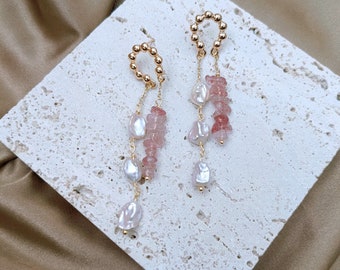 Long dangle petal pearl and strawberry quartz chips earrings, Freshwater pearl drop earrings, Strawberry quartz earrings, Baroque petal