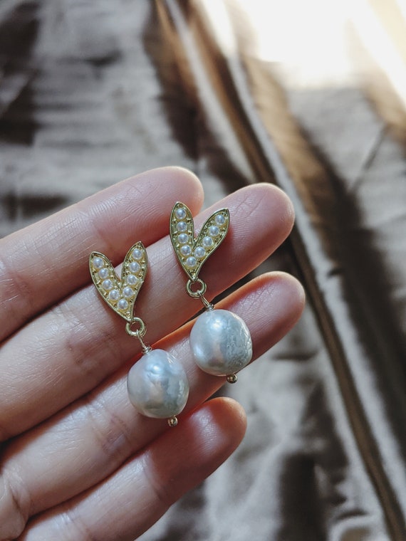 Vivian Mother of Pearls Freshwater Pearls Earrings | House Of Pearls