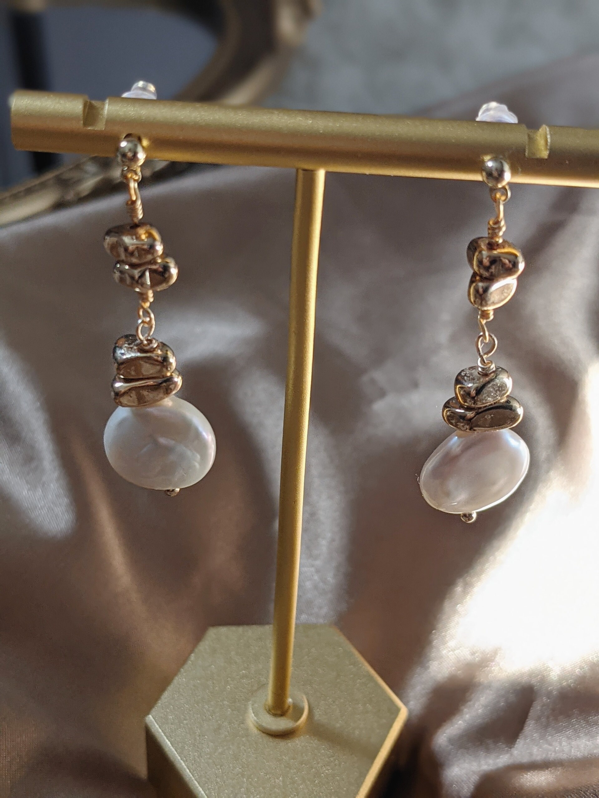 Boucles D'oreilles Dormeuses En Argent Et Perles De Culture Baroques - Modèle #1515 - Neuf Avec étiquettes