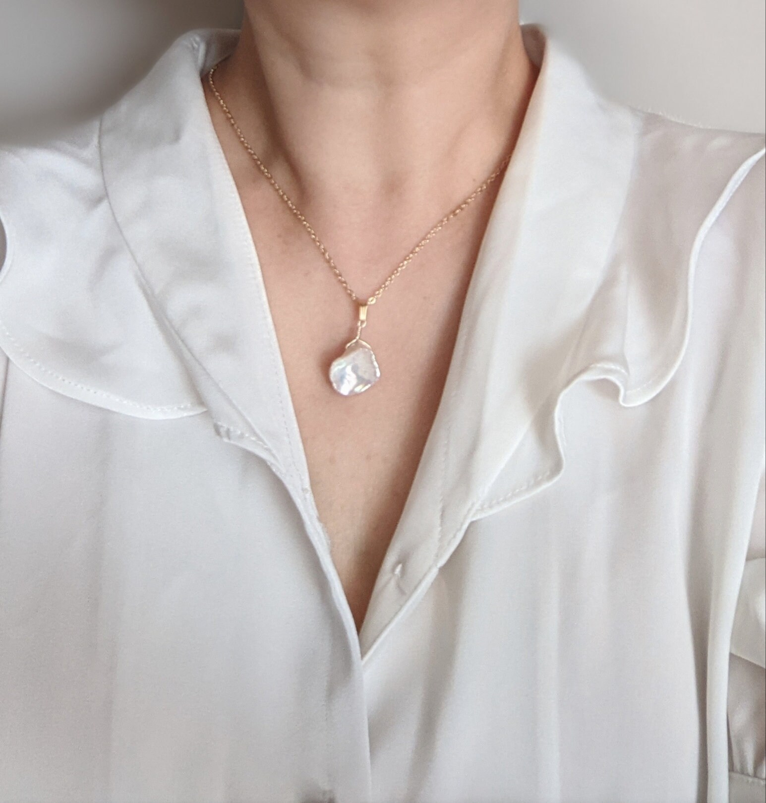 Petal Pearl Necklace 18k Gold Keshi Pearl Pendant Baroque Etsy