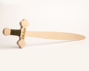 Wooden sword with name engraving, green handle