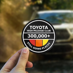 Toyota High Mileage Club Vinyl Sticker 4WD 4X4 Japanese Vintage Retro Logo Tacoma Tundra TRD 4Runnner FJ Cruiser SR5 Hilux 300,000