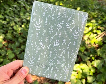 Transparent Kindle Skin: White Wildflower Vinyl Wrap, Cottagecore Ereader Decal (Paperwhite)