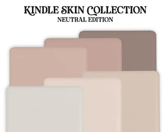 Può includere: Un set di cinque pelli neutre per lettori di ebook Kindle. I colori sono beige, marrone chiaro, rosa e due tonalità di marrone. Il testo "Kindle Skin Collection Neutral Edition" è nella parte superiore dell'immagine.