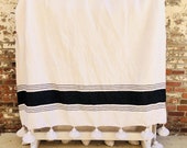 Moroccan pompon cotton blankt 100 cotton