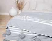 Moroccan pompon cotton blankt 100 cotton
