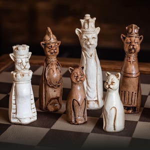 Handmade Cat Chess Set Sculpture Chess Set Classic Games Home Library Decor Gift for Chess Lover Reading Room Collectables Cat Sculpture