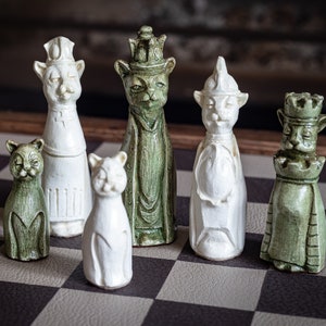 Made to order – Chess set, Royal Cats design in a Jade and stone colour. BOARD NOT INCULDED