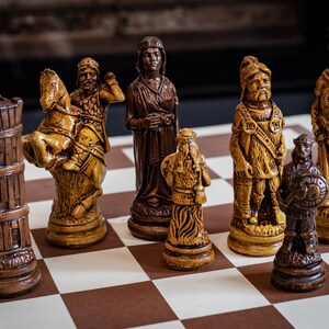 Chess set, Viking design in a walnut and oak colour. image 3