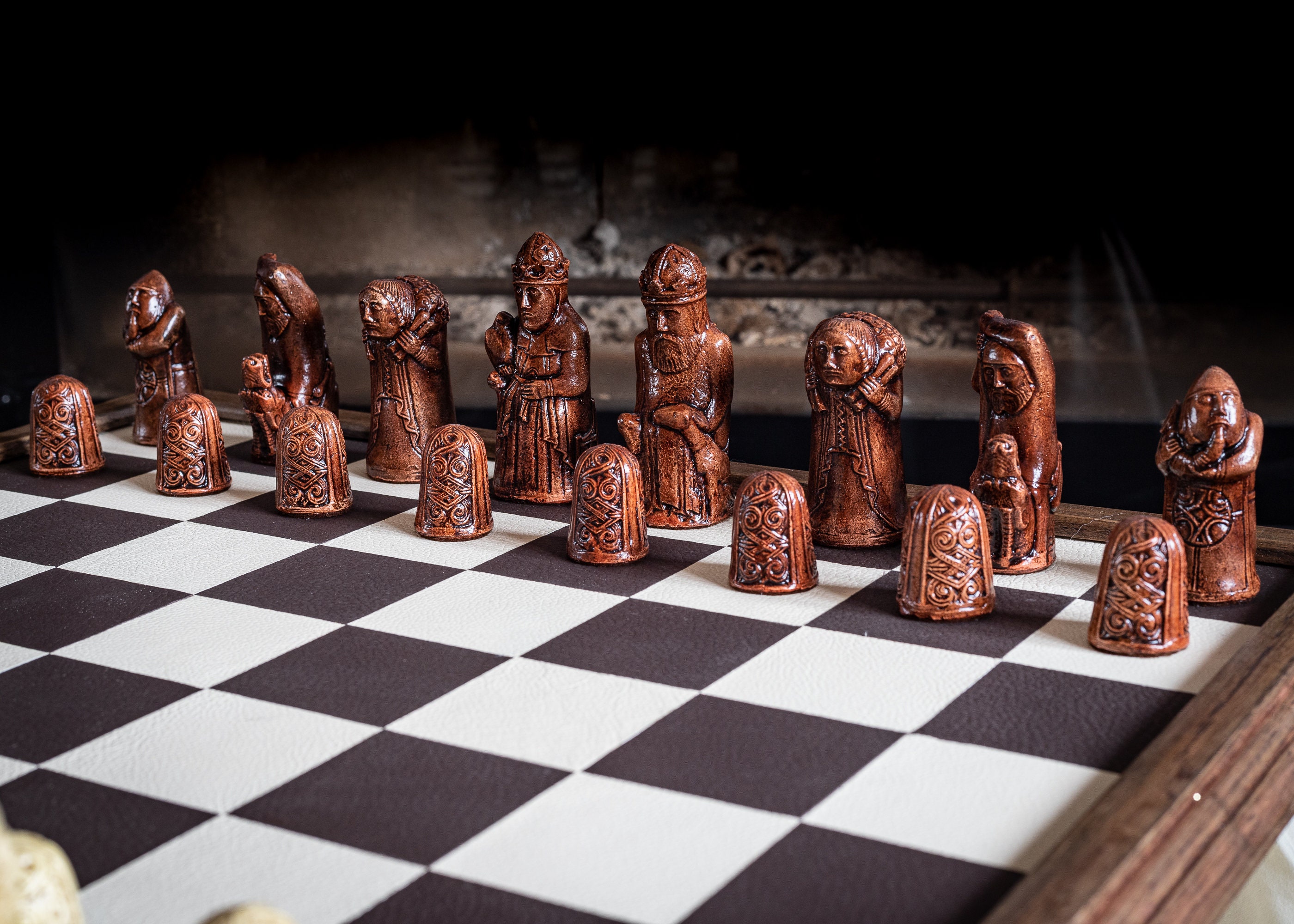 Case Mod - Complete ⭐ - Medieval chess scene by DeKa modder