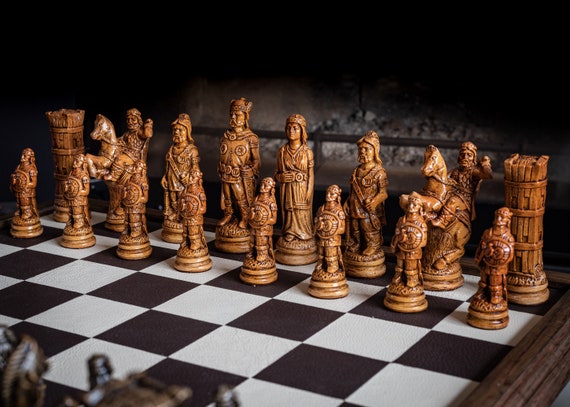 Design name of this chess pieces please !? - Chess Forums 