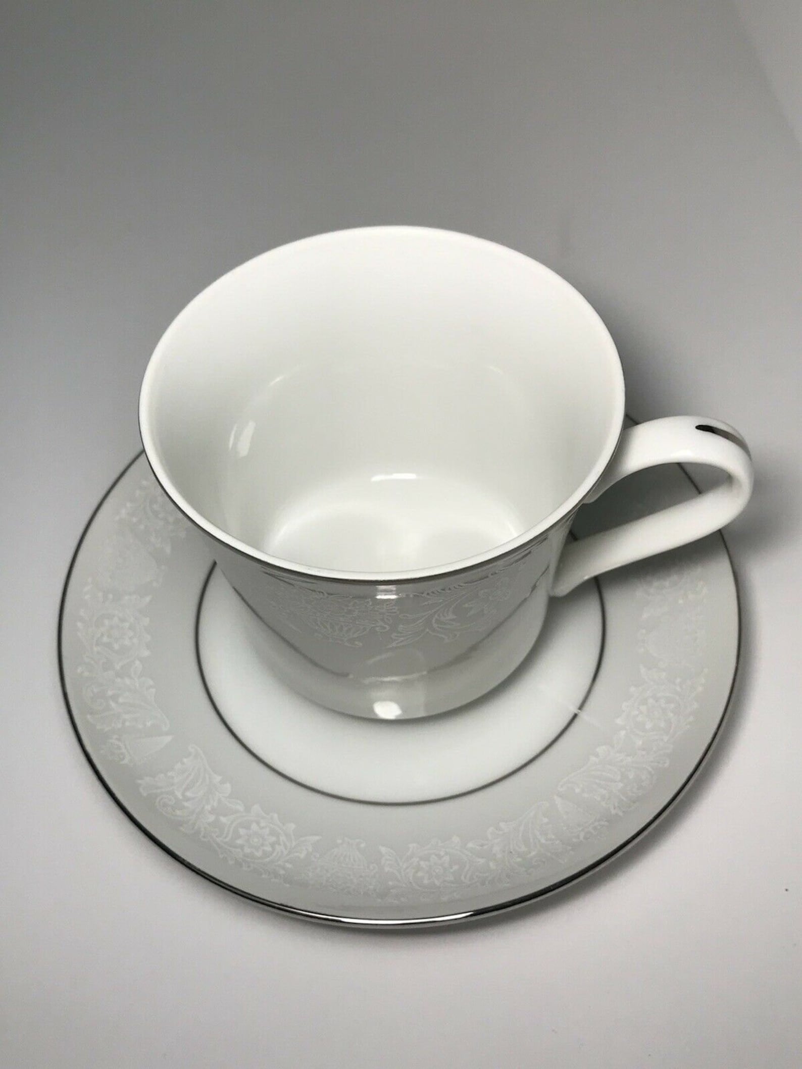 [Letter3 5] Crown Victoria Lovelace Fine China - 63yaphb
