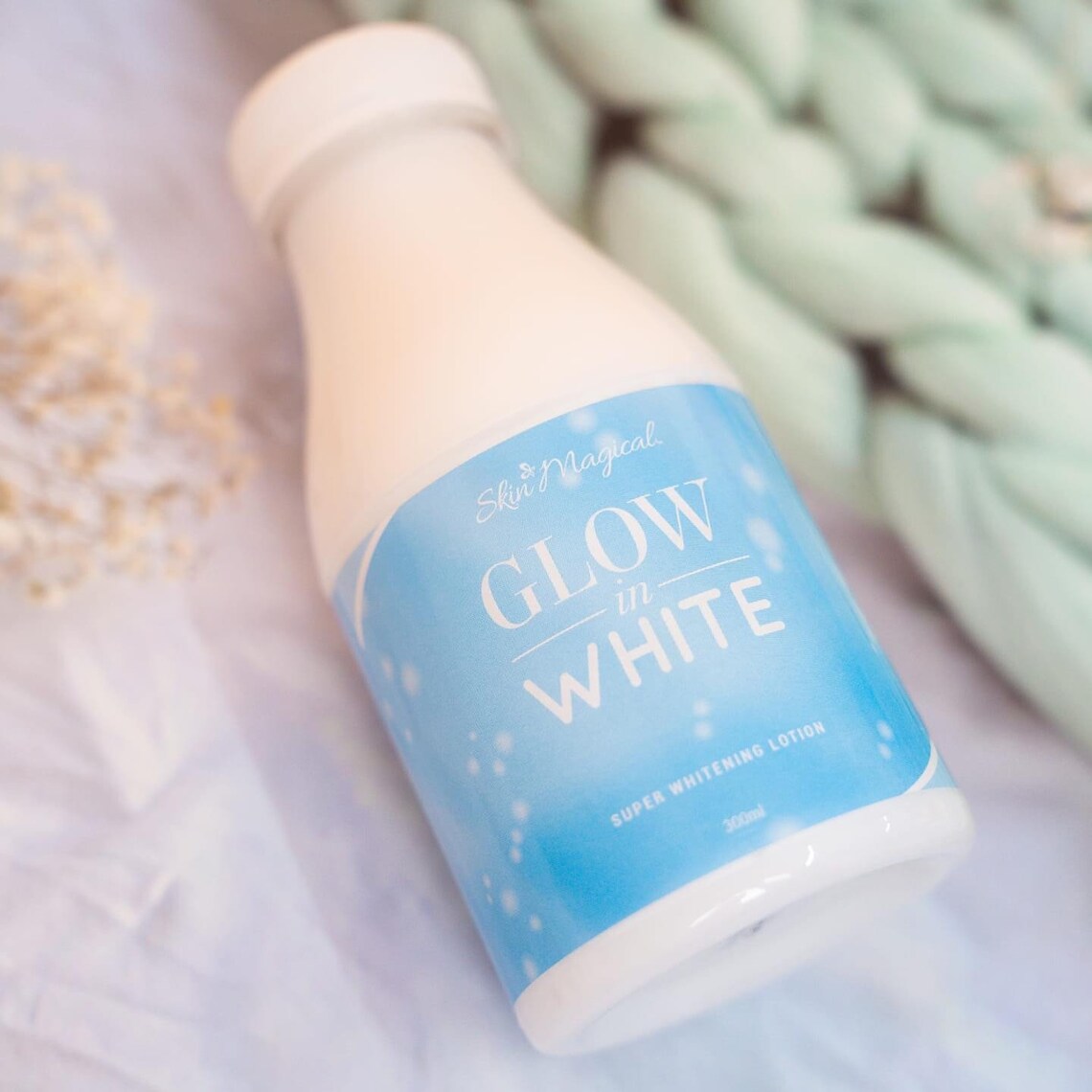 skin magical glow in white lotion
