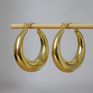 Chunky hoop earrings, large wide hoops earrings, 18k gold plated hoop earrings, Statement Hoops, Modern earrings, Gift for her image 1