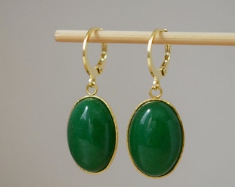 Créoles huggie en jade vert, boucles d'oreilles pendantes ovales en pierres précieuses, boucles d'oreilles suspendues en or vert, acier inoxydable plaqué or, cadeaux bijoux pour femmes