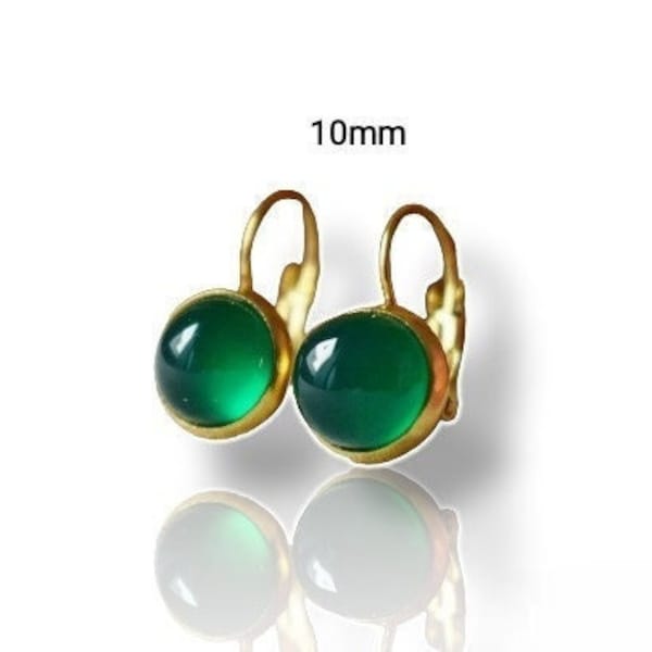 Groene agaat edelsteen oorbellen, goud, kleine groene stenen bungelen oorbellen, hangende oorbellen, 10mm, rond, handgemaakte agaat sieraden, cadeau voor haar