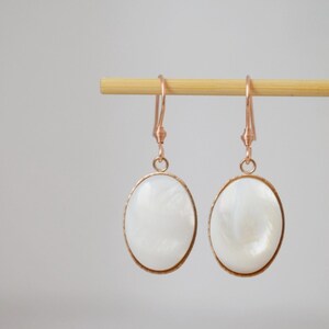 Mother of pearl earrings with rose gold plated stainless steel round pendant and earrings hooks image 8