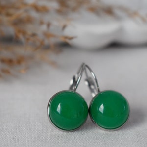 Ohrringe Jade Grün hängend, grüner Edelstein Hängeohrringe, 12mm, rund, Lever-back Ohrhänger, Edelstahl Ohrschmuck, Unisex Schmuck Geschenk Bild 7