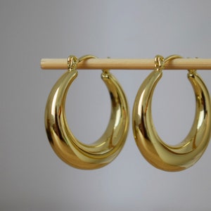 Chunky hoop earrings, large wide hoops earrings, 18k gold plated hoop earrings, Statement Hoops, Modern earrings, Gift for her image 6