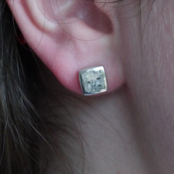 Orecchini a lobo quadrati in argento con bordo in cristallo e centro , 34.90 CHF