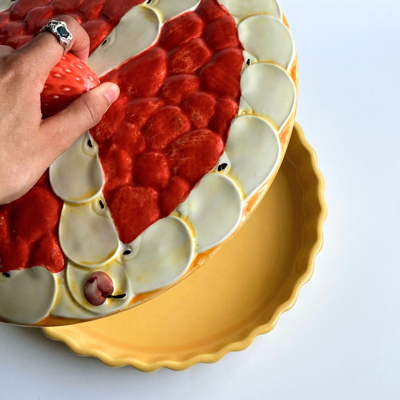 Retro EDW Ceramics Strawberry and Apple Kitsch Flan Dish image 6