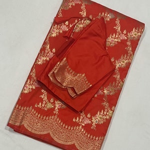 Beautiful combination Benarus  Silk Saree with Blouse 34-44 size
