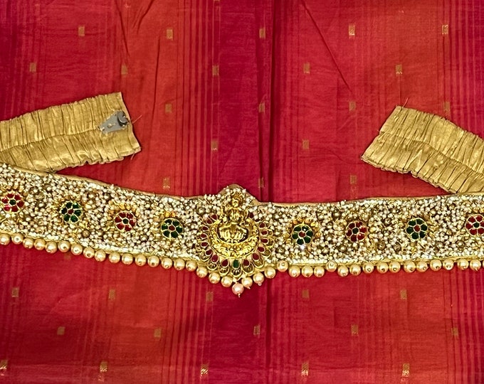 Exquisite waistband/ waist belt is meticulously crafted with Maggam hand embroidery work.