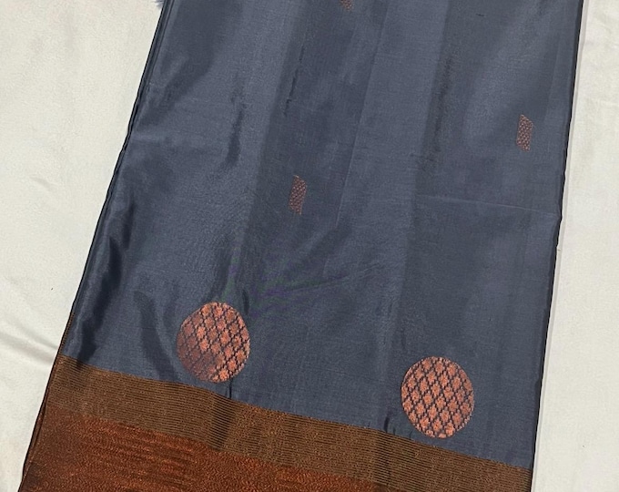 Handloom light weight silk saree with unstitched running  blouse