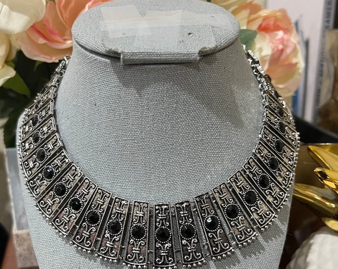 Gorgeous German Silver Black Stone Necklace.