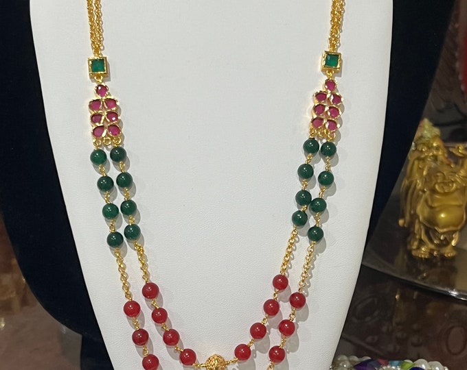 Beautiful two layered beads necklace.