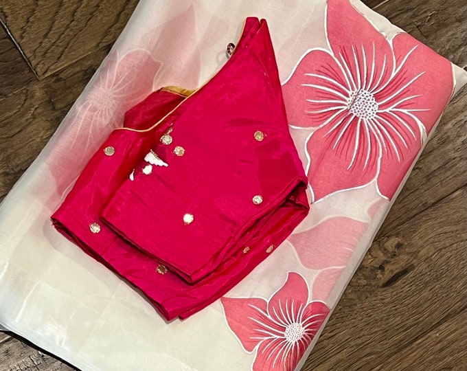 Floral Organza saree with work contrast pink blouse fits  34-44