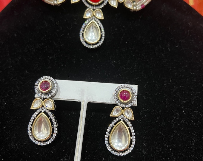 High quality kundan choker with matching earrings